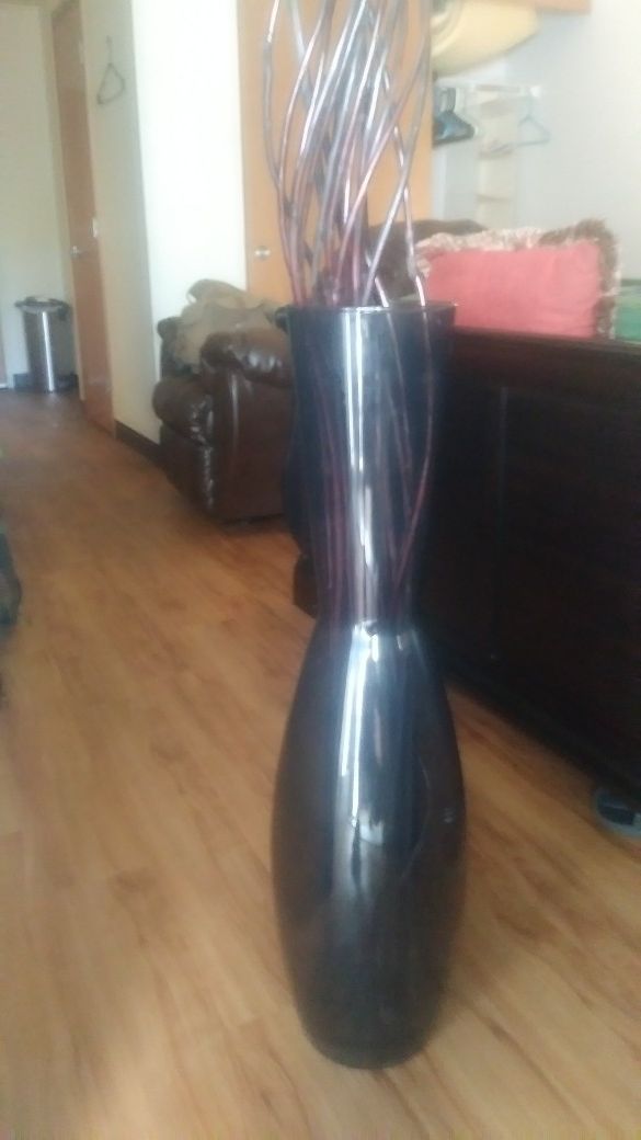 3 ft ornamental vase