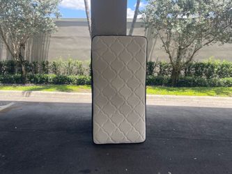 Twin mattress  clean no stains