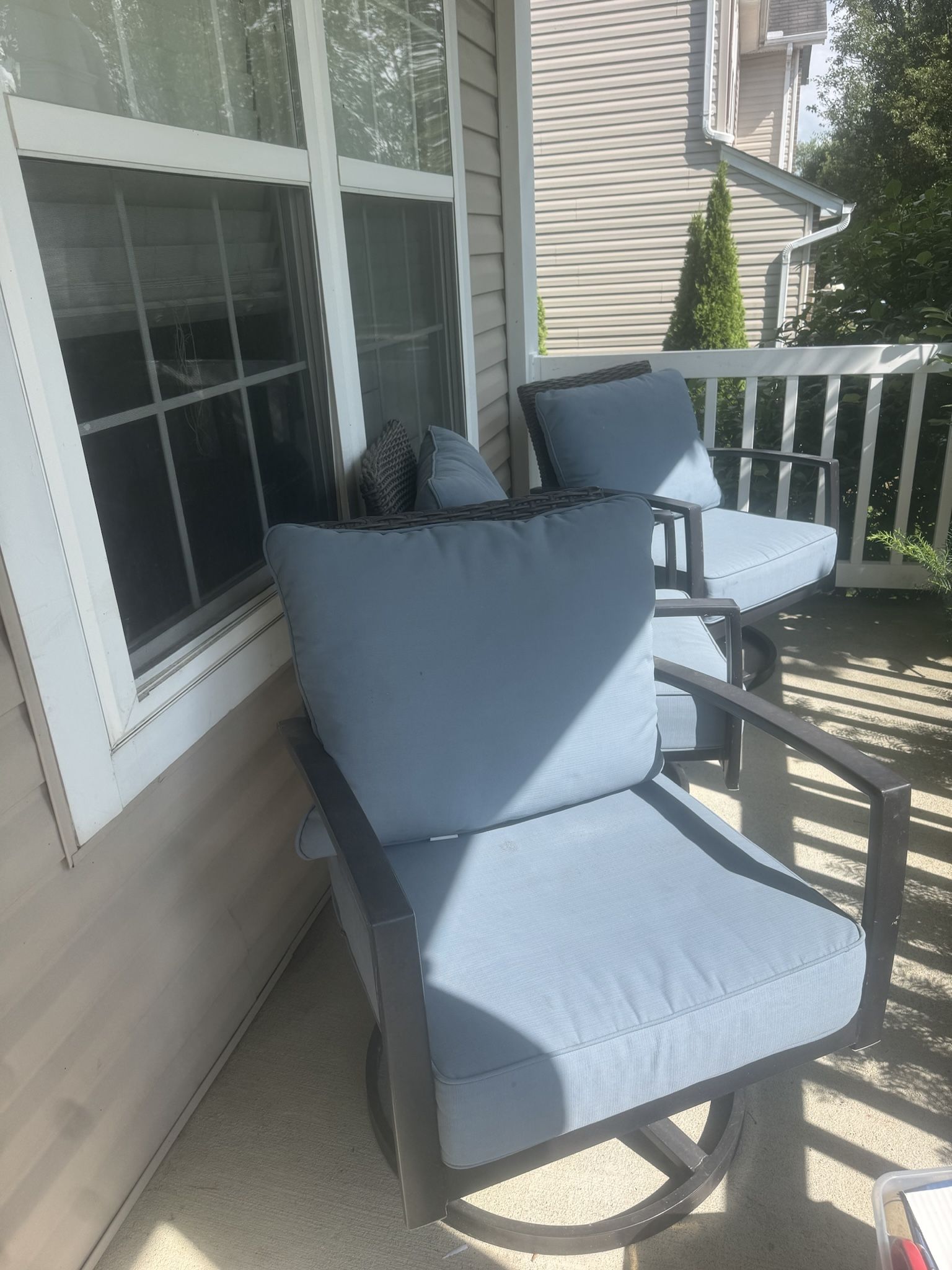Swivel Outdoor Seating 4 piece set