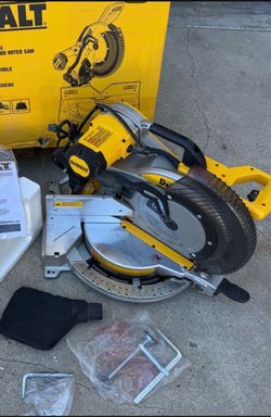 DEWALT 15 Amp Corded 12 in. Compound Double Bevel Miter Saw