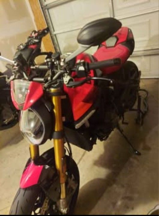 2024 Ducati Monster SP