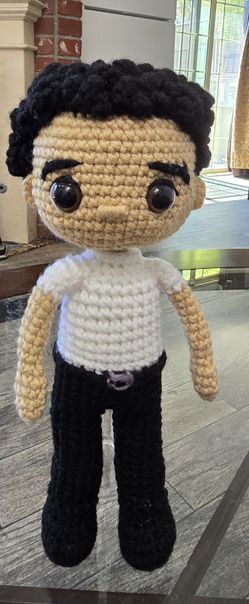 Amigurumi Muñeco Tejido A Mano