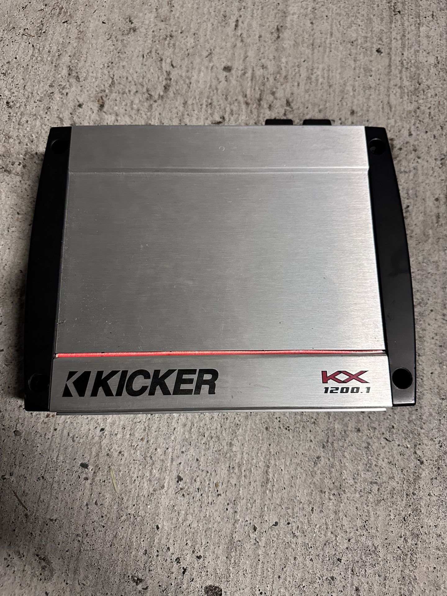 Kicker 1200W Amp