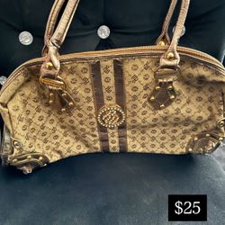 vintage Roca Wear Purse