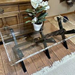 FREE Glass coffee Table (Porch Pickup Only)