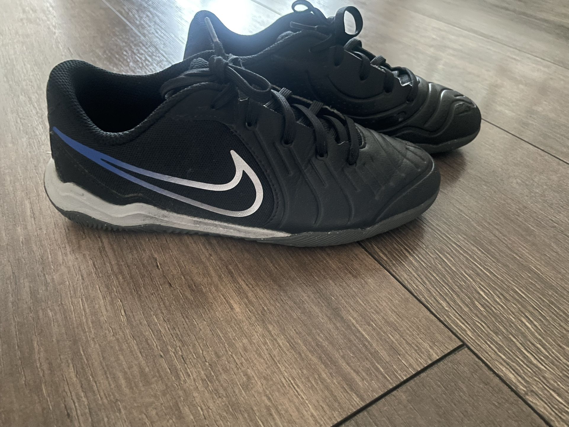 Nike Indoor Soccer Shoes 