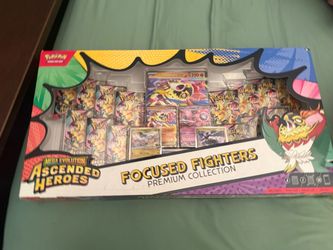 Pokemon Focused Fighters premium collection