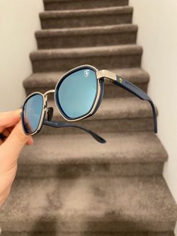 NEW Ray Ban
