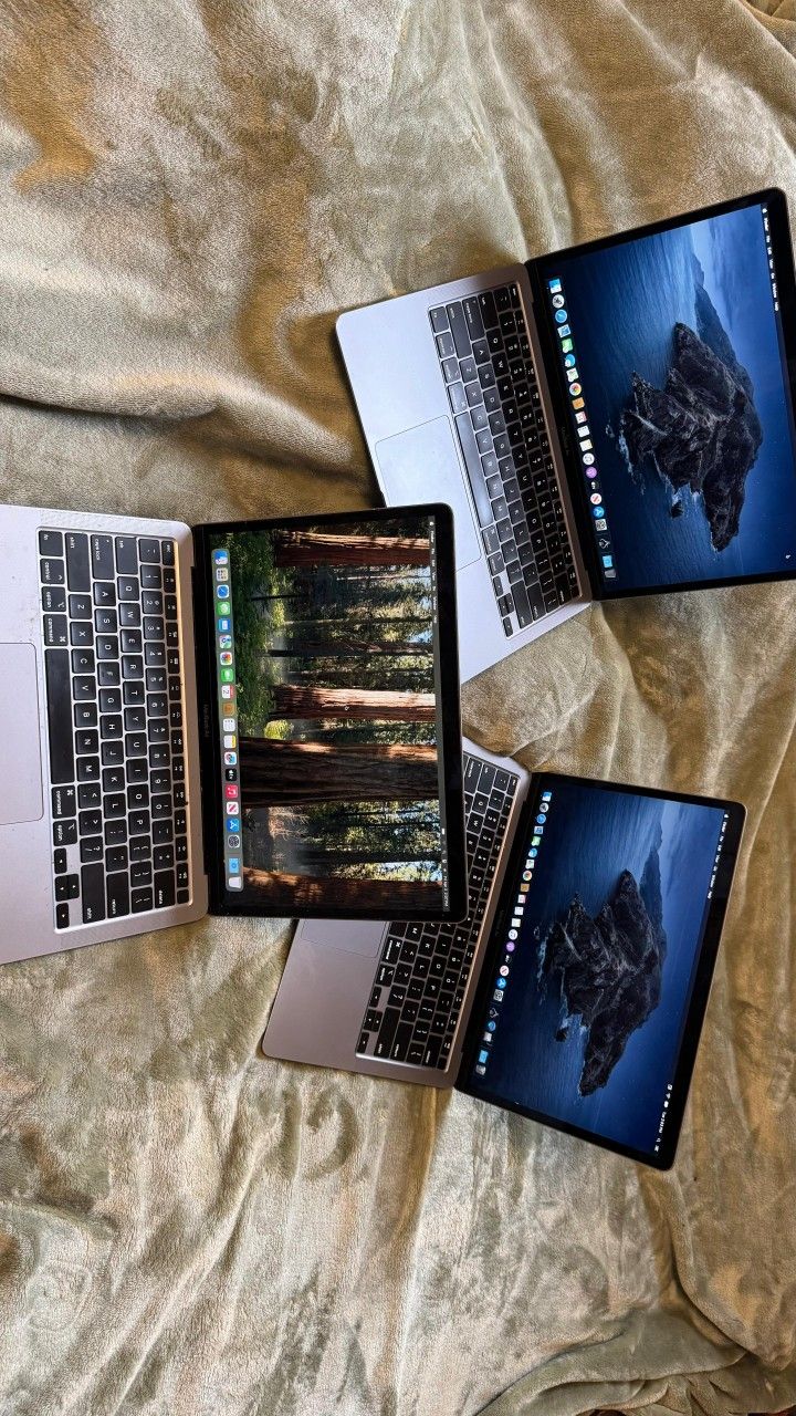 Macbooks Air
