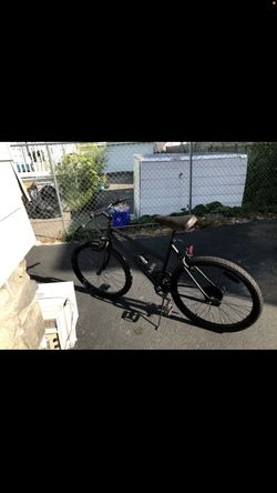 Mongoose 20” Matte Black Bike - with Lock and new hand grips