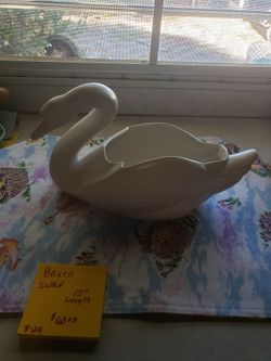 Bauer  Swan  12in. Marked Bauer Pottery On The Bottom 