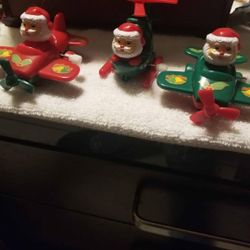 Vintage Christmas Santa Wind Up Toys