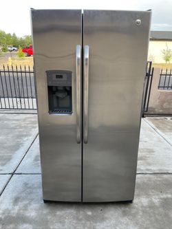 Refrigerator GE Stainless Steel