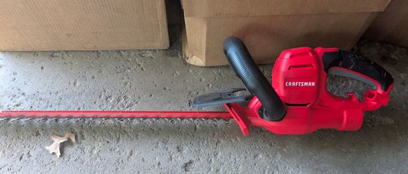 Hedge trimmers