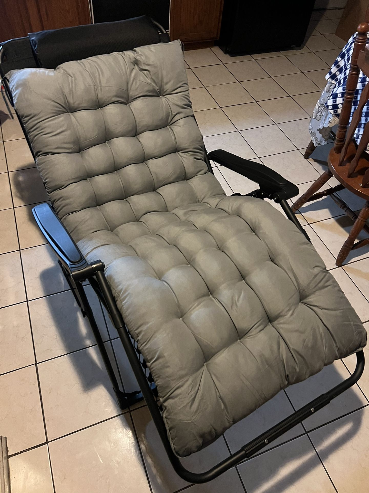 Chaise Lounge Chair