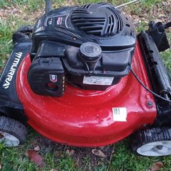 Lawn Mower Murray Easy To Push Start Right Up Excellent Conditions Ready For Work. 