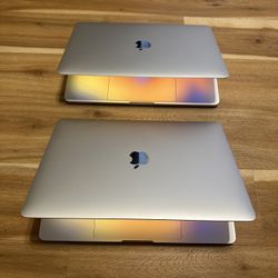 13” Silver Apple MacBook Pros