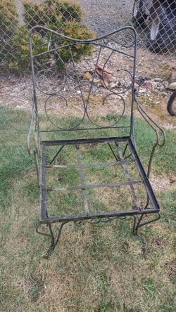 Metal chair frame