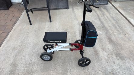Knee scooter