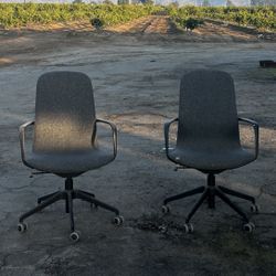 LÅNGFJÄLL OFFICE SWIVEL CHAIR, GREY & BLACK - USED - RETAIL $270, PRICED TO SELL