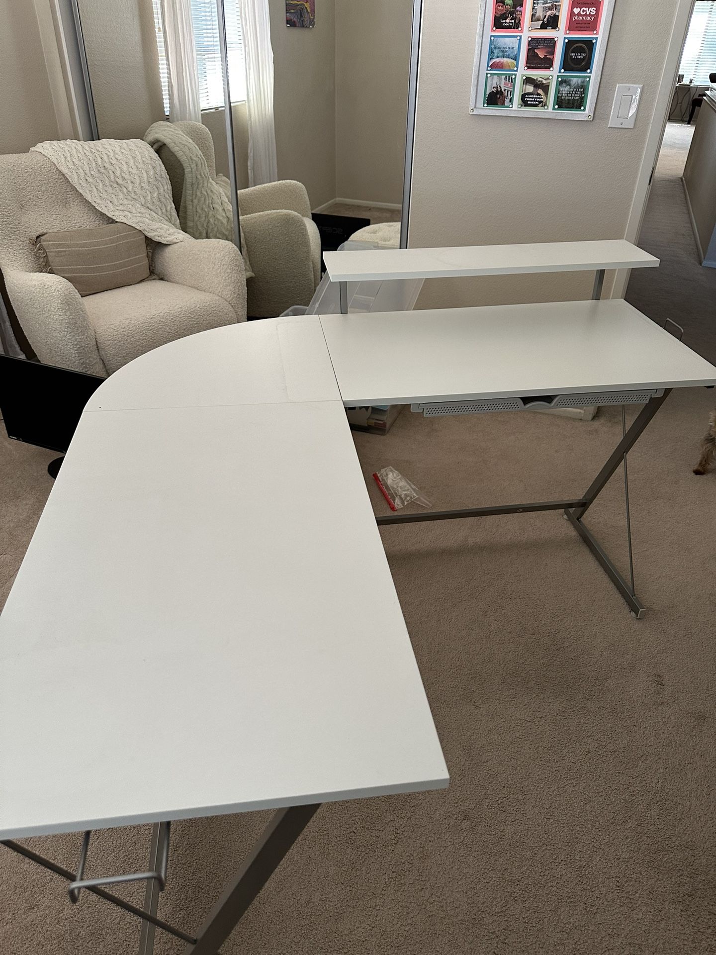 White Desk