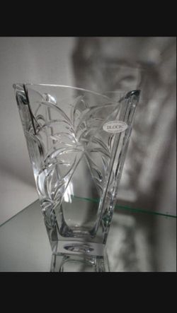 FAIRMONT CRYSTAL VASE BY BLOCK CRYSTAL 11"×7"