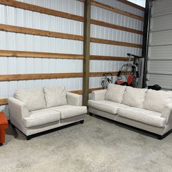 Couch And Love Seat Set 
