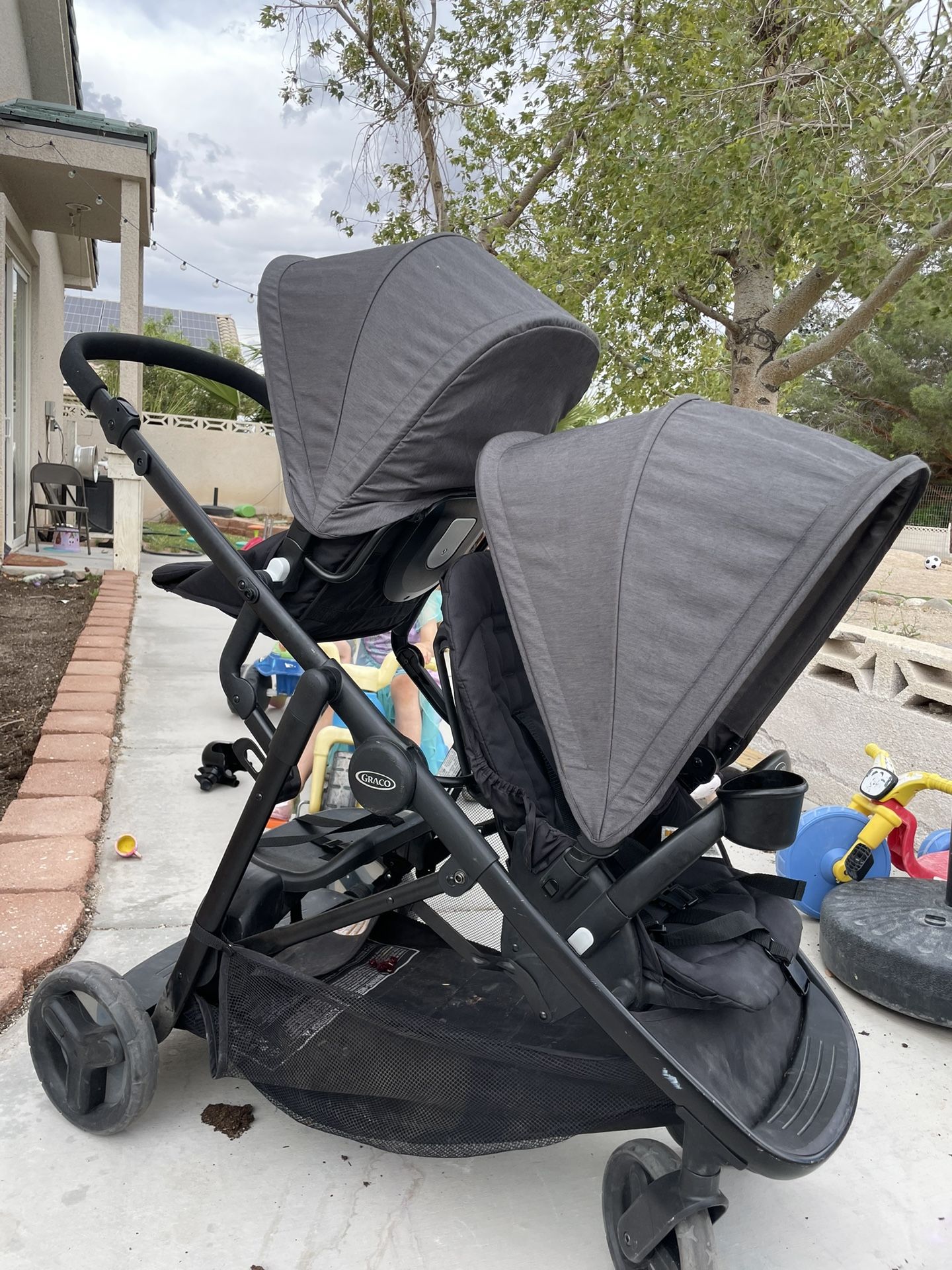 Graco ready To Grow Double stroller
