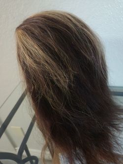 Maniqui para practicas de peinado y trenzas