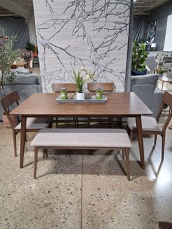 Beautiful 6 pc Mid-Century Modern style dining set (New)