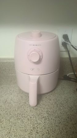 Pink airfryer