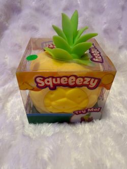 Pineapple Squeeezy