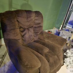 FREE Comfy Chair