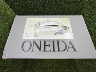 Oneida Covered Bake N Serve 2 Qt Glass Liner Silverplate Casserole 110995 Box