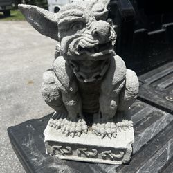 Small Concrete Gargoyle Dog Yard Lawn Garden Statue Decor! Some wear see pics. Could be positioned and hid in garden to hide damage.  10x10x17in
