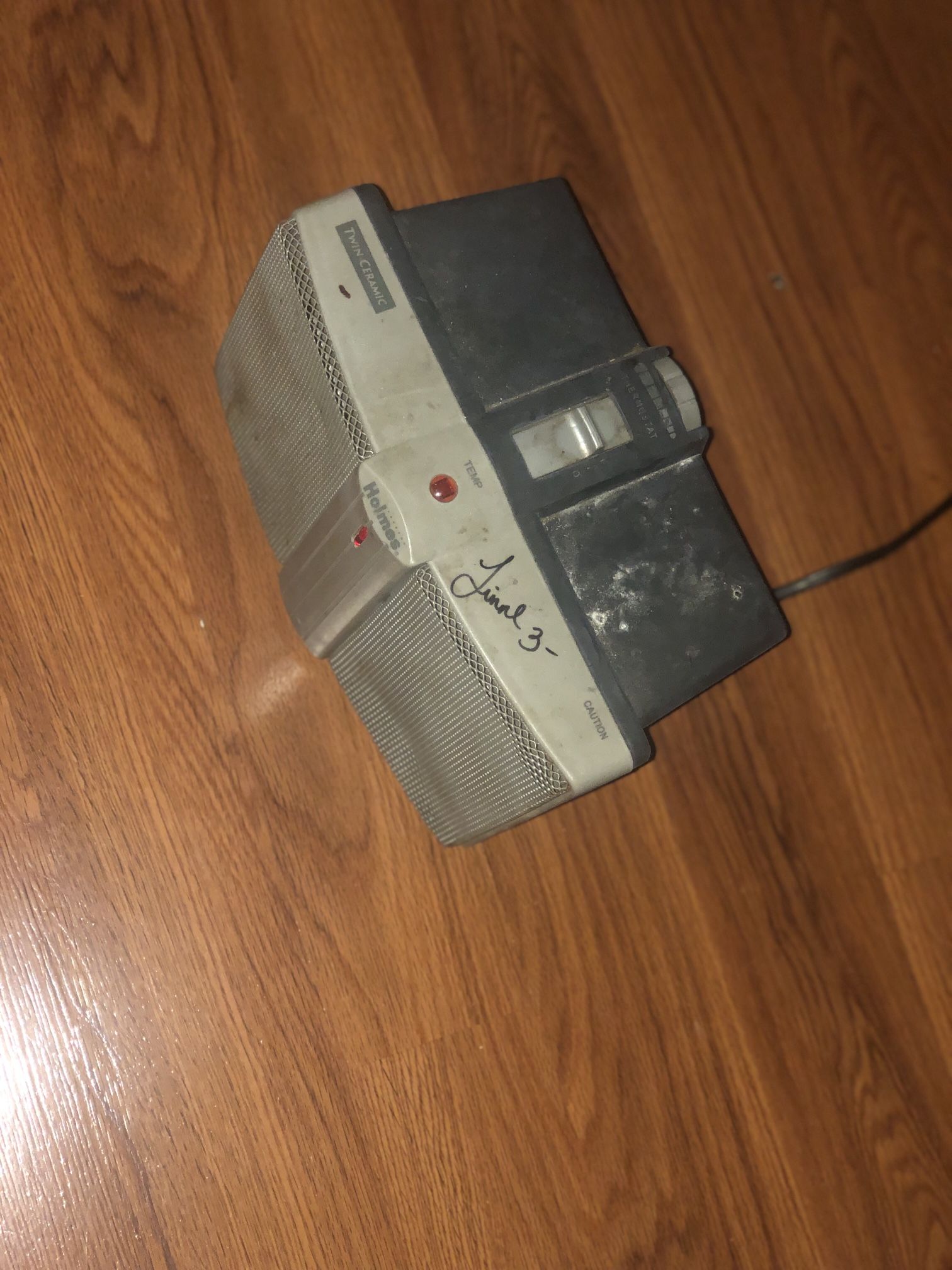 Small HEATER