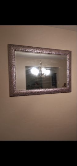Metal mirror with a nickel finish