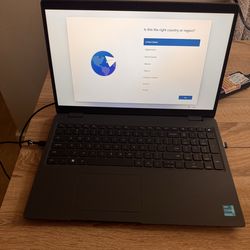 Dell Laptop *Latitude 3540* i3