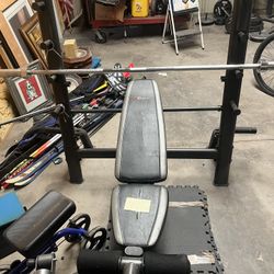 SA Gear Workout Bench With 2 Bars And 2 Curls All A Set 