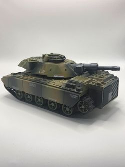 RARE AND VINTAGE HASBRO 1998 GI JOE MOTORIZED MOBAT CAMO TANK X-08 VEHICLE COBRO
