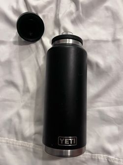 Yeti Rambler 46oz stainless Steel water bottle