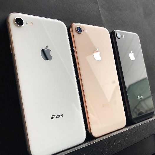 iPhone 8 Unlocked / Desbloqueado 😀 - Different Colors Available