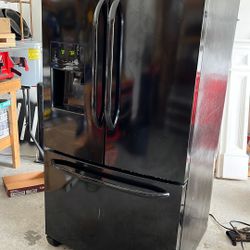 Used refrigerator 