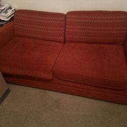 Pull Out Couch 