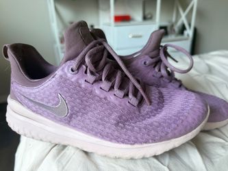 Nike Renew Rival running shoes