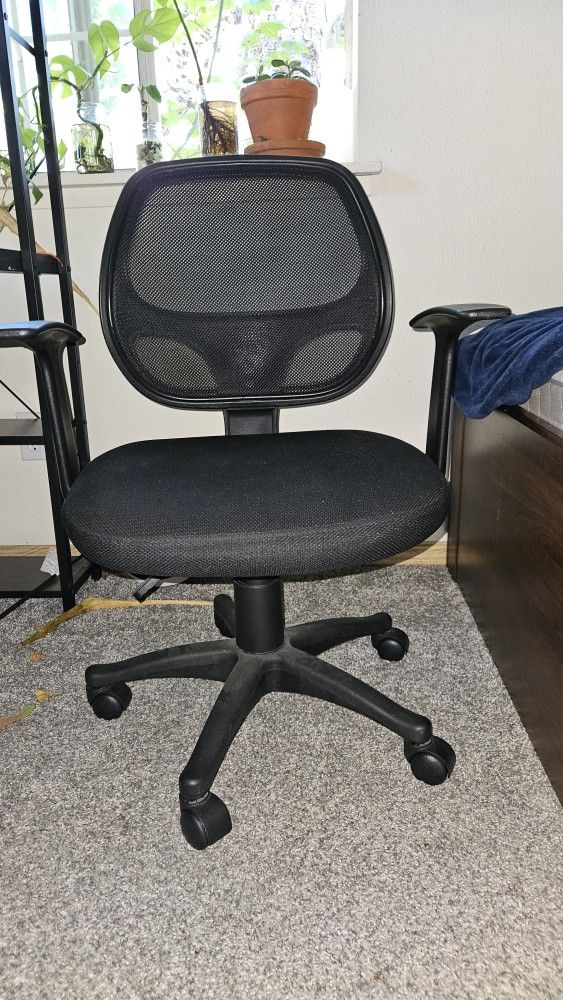 Swivel Office Chair