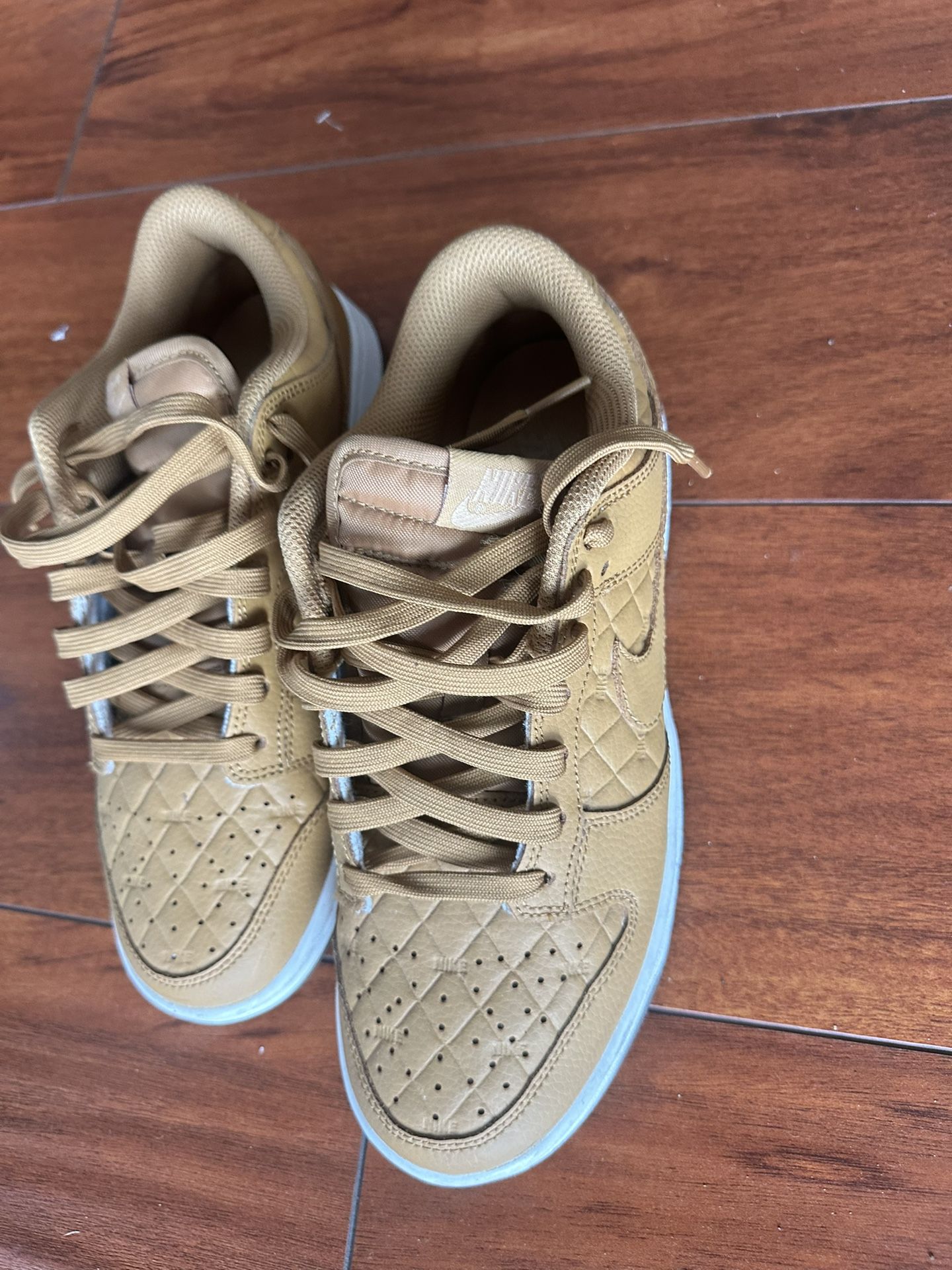 Nike Dunk Low Quilted Wheat W