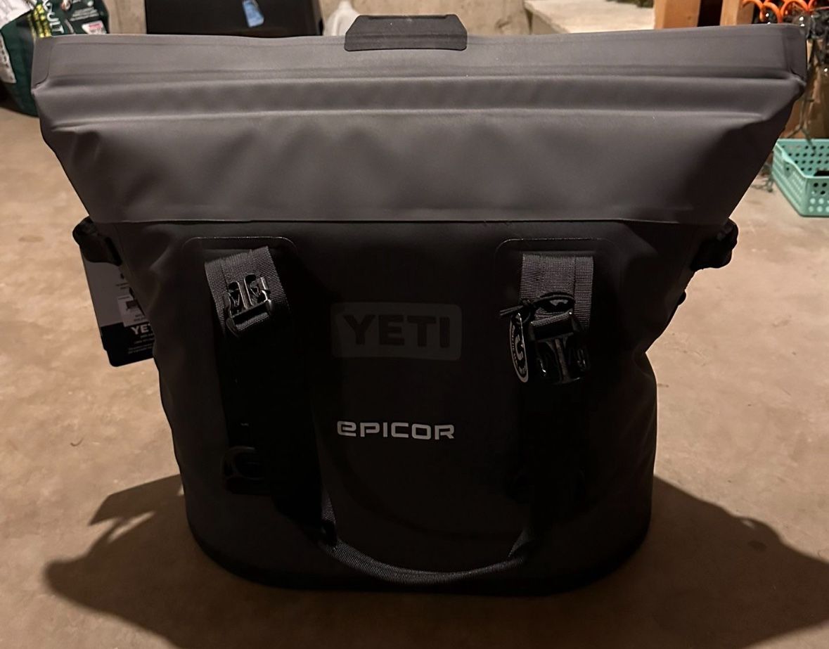 Yeti Hopper M30