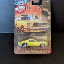 Hot Wheels Vintage 1968 Club '65 Mustang 2 + 2 Fastback 