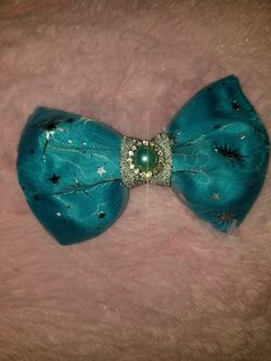 Handmade FROZEN inspired hair bow